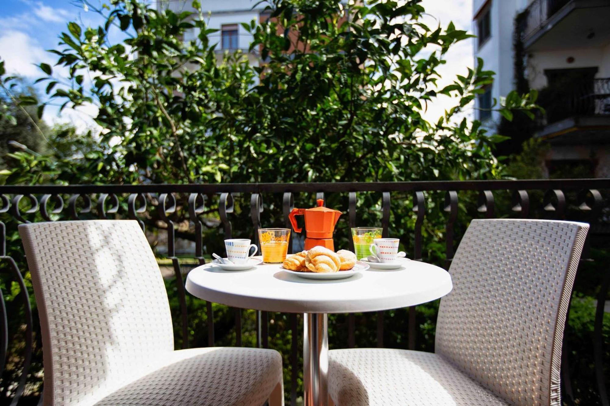 Sorrentovibes - Modern Apartment With Terrace, Swimming Pool&Tennis Esterno foto