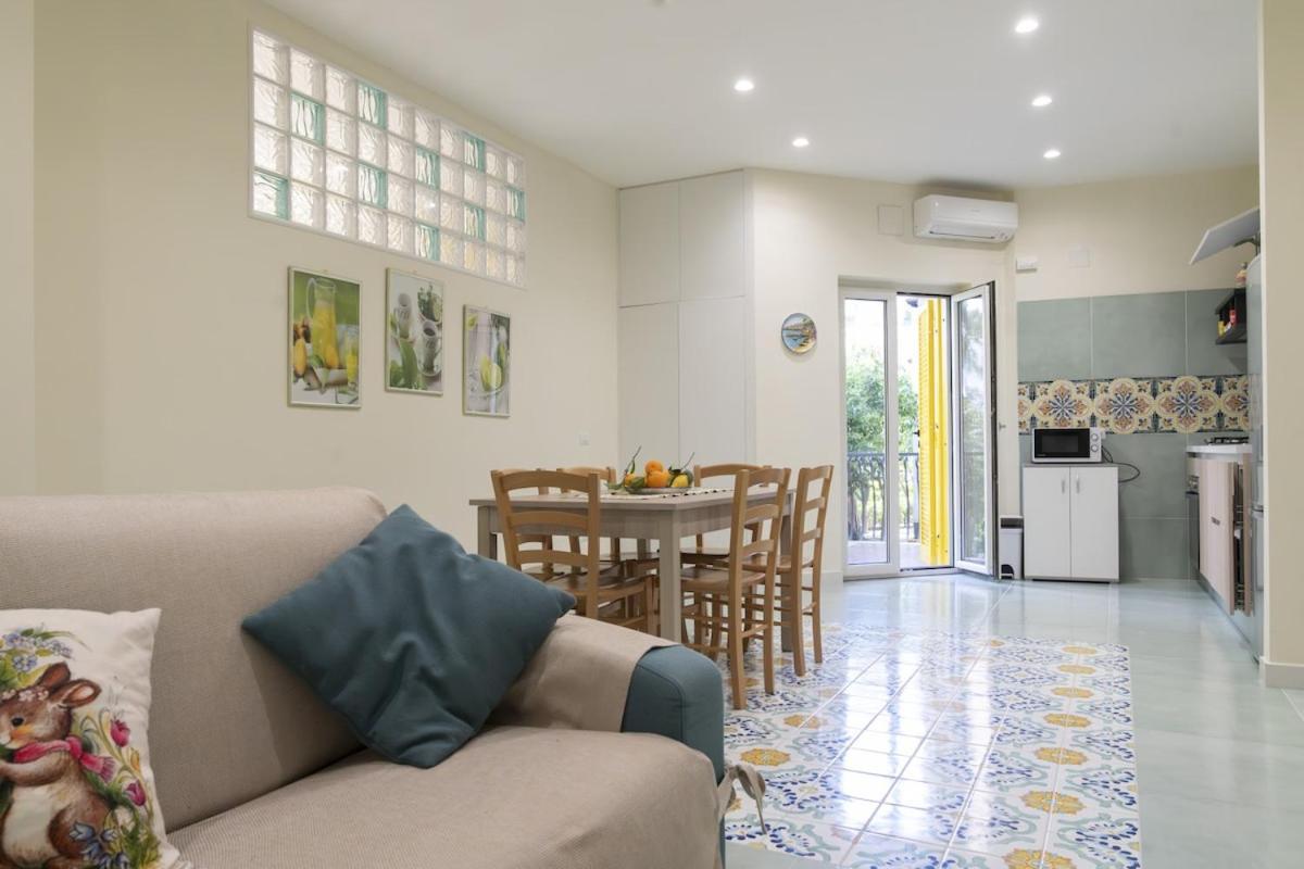 Sorrentovibes - Modern Apartment With Terrace, Swimming Pool&Tennis Esterno foto