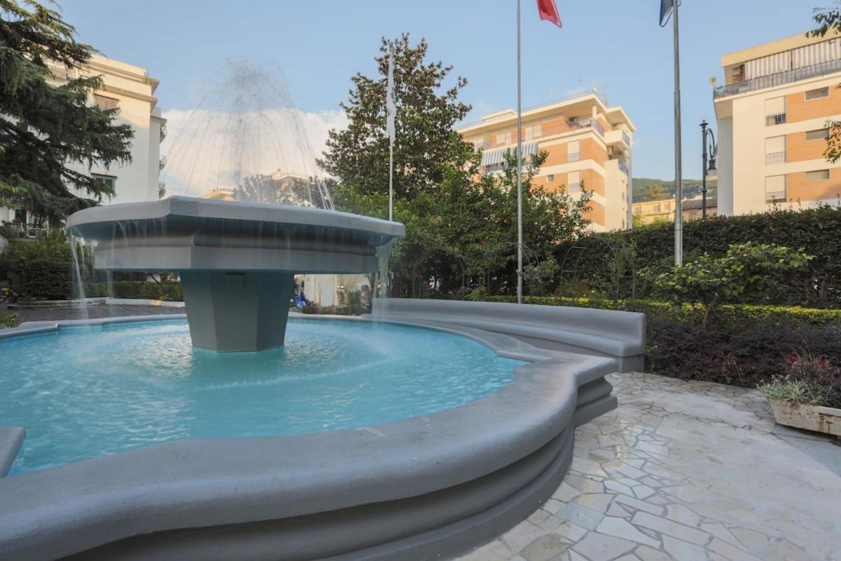 Sorrentovibes - Modern Apartment With Terrace, Swimming Pool&Tennis Esterno foto